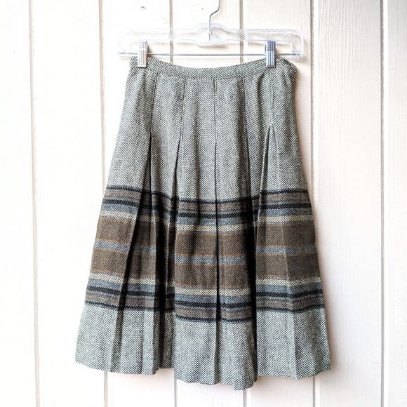 Vintage Dresses & Skirts - Vintage 1960s Wool Pleated Skirt Union Label